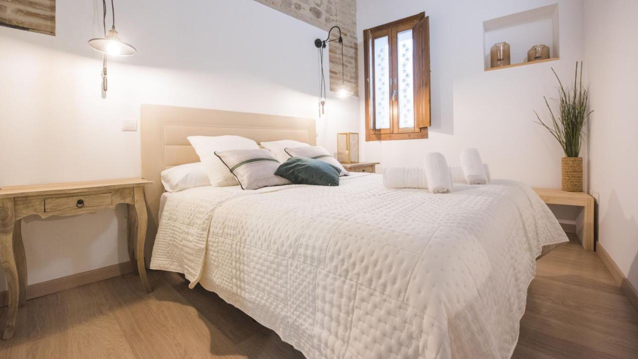 Madera Y Piedra - Apartamentos Aloha Toledo Ngoại thất bức ảnh