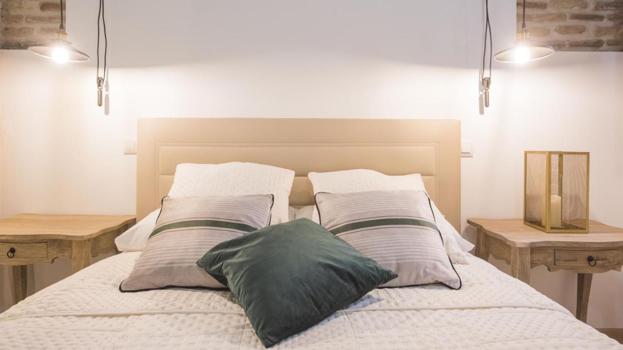 Madera Y Piedra - Apartamentos Aloha Toledo Ngoại thất bức ảnh